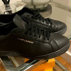Classic YSL Men’s Sneakers , great condition, size 8.5, black